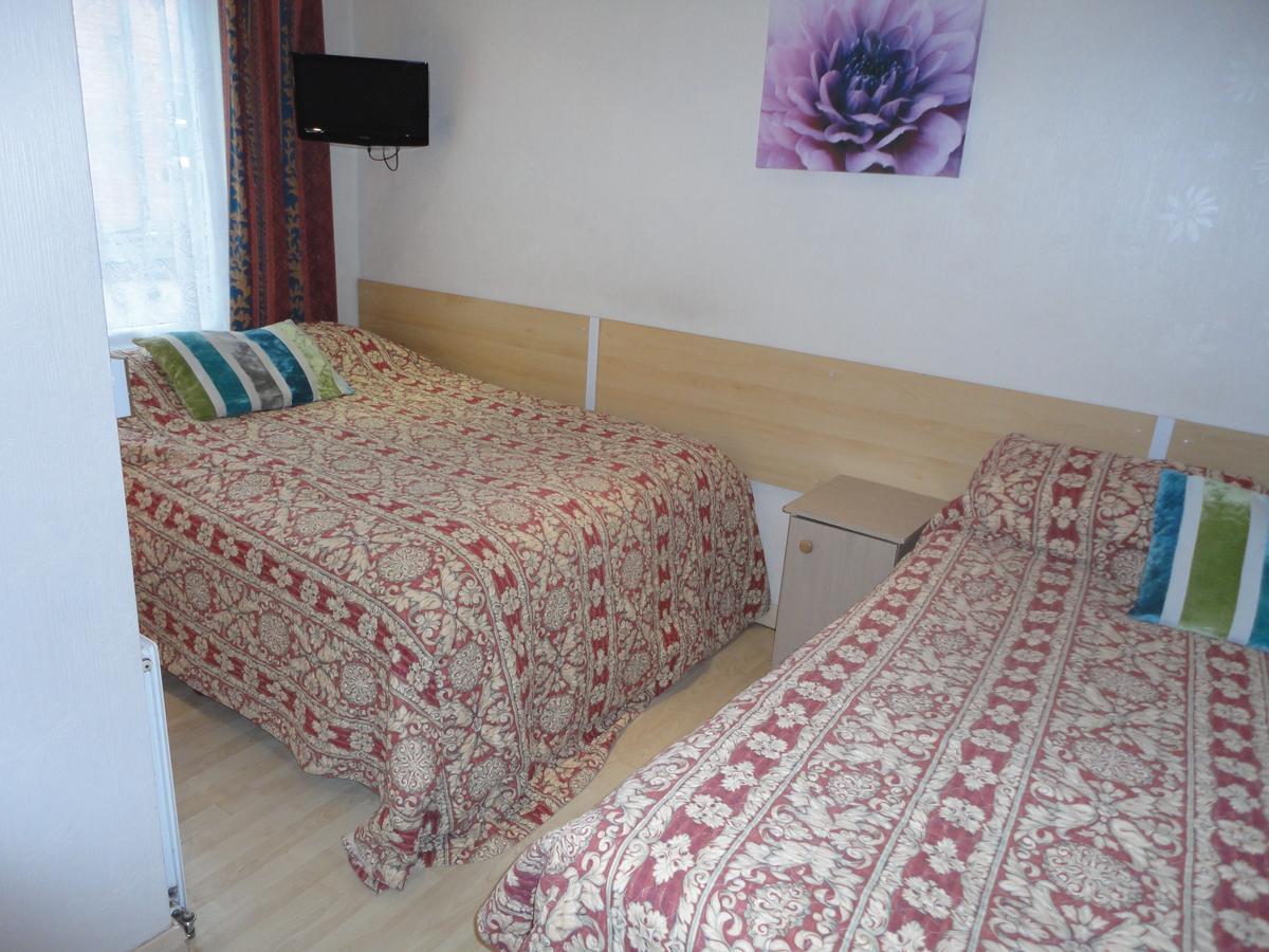 Ivanhoe 2* Blackpool