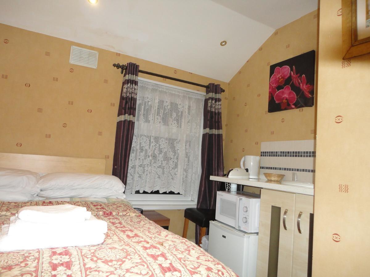Ivanhoe 2* Blackpool