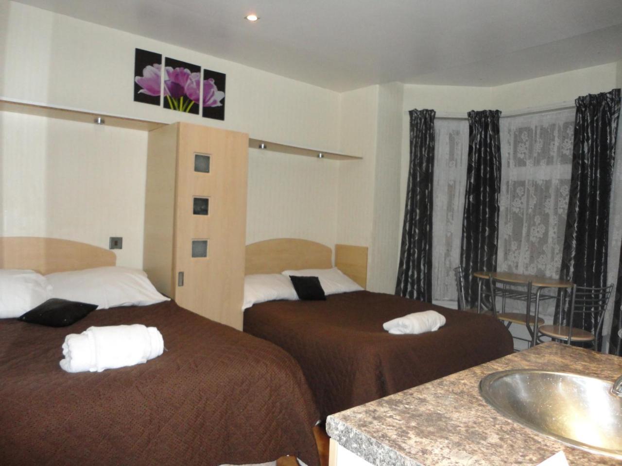 Ivanhoe Hotel