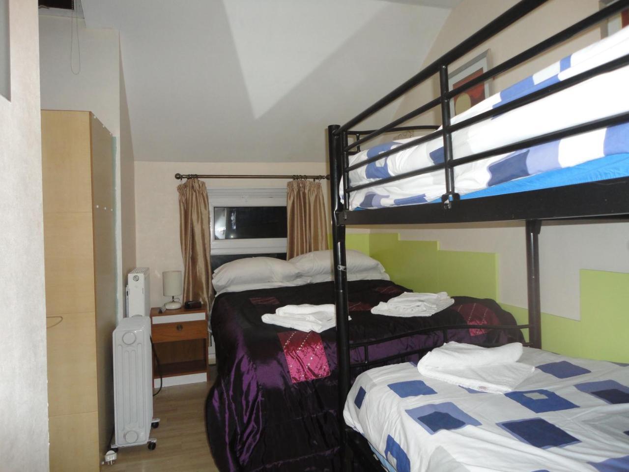 Ivanhoe 2* Blackpool