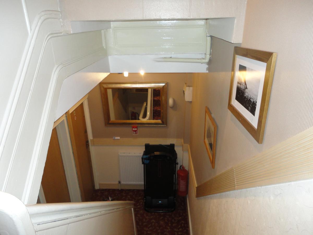 Ivanhoe 2* Blackpool